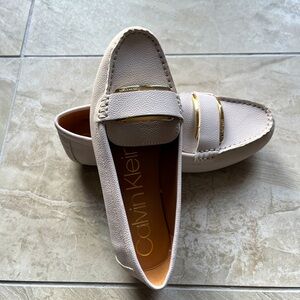 White Calvin Klein Women’s Essential Flats